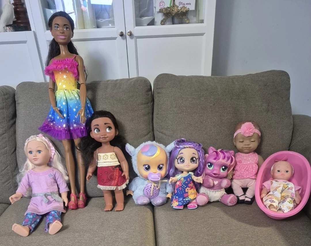 Barbie Doll Collection and Salon Set