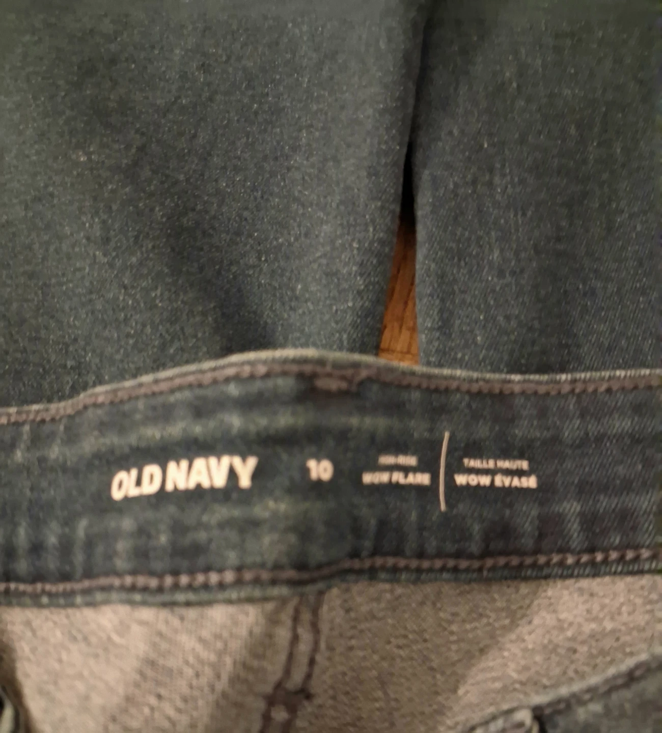Old Navy High-Rise Wow Flare Jeans Size 10 - photo 2