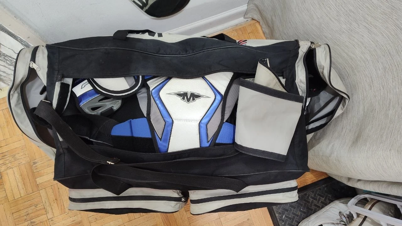 Sherwood 7000 Wheeled Hockey Equipment Bag - 35" x 20" x 16" - photo 4