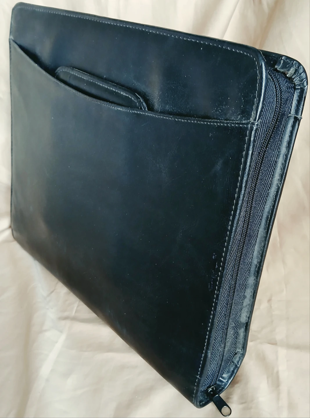Black Leatherette Document & Laptop Portfolio - photo 4