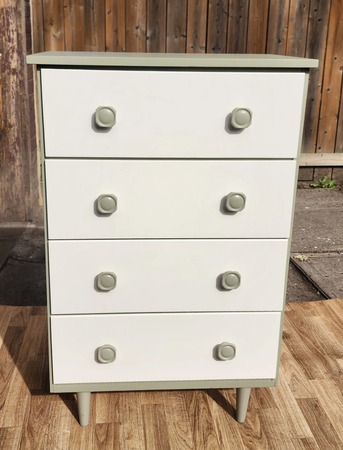 Four-drawer dresser with green and white finish - photo 5