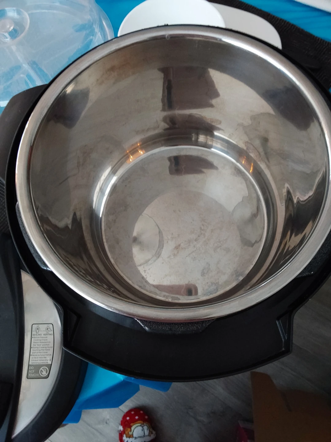 Instant Pot IP-LUX60 6-in-1 Electric Pressure Cooker - photo 2
