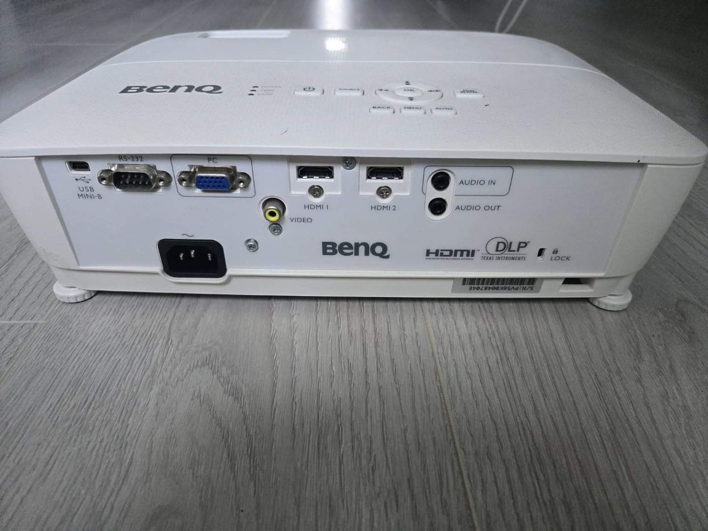 BenQ W1050 Digital Projector - photo 2