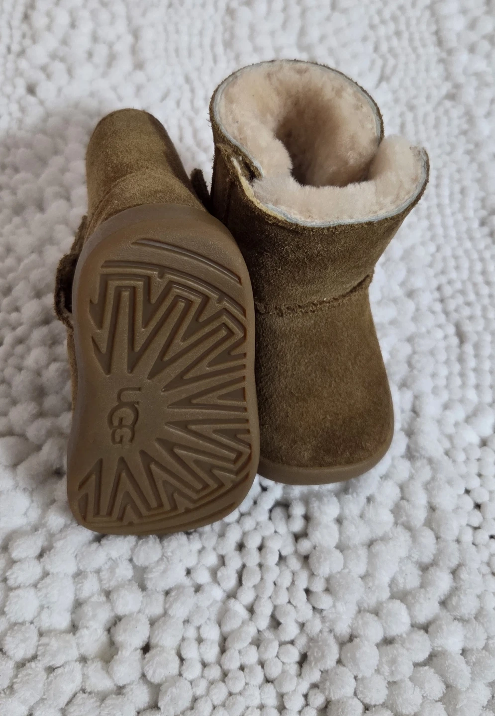 UGG  Baby Boots  Size - 2/3 - photo 3