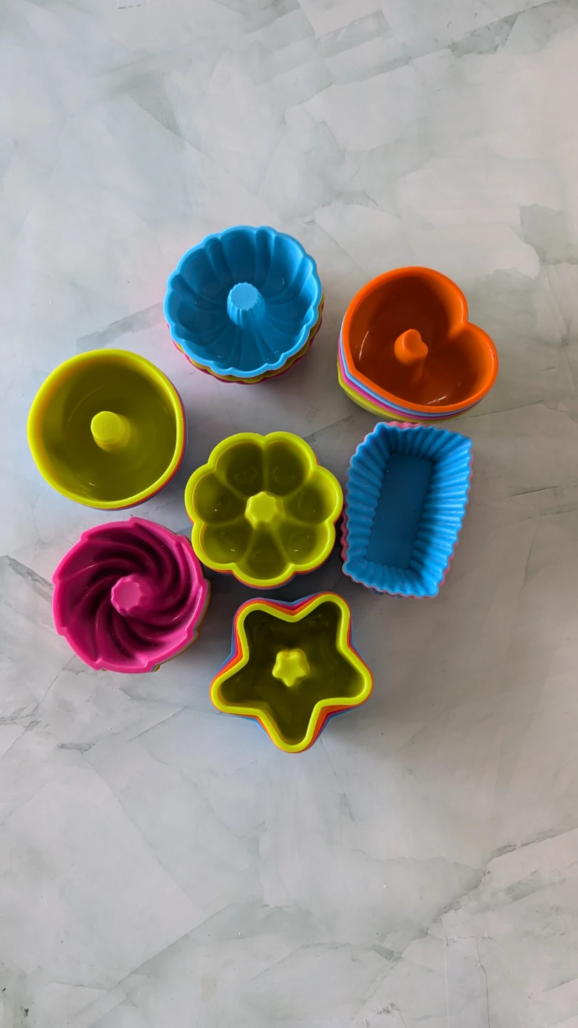Set of Multi-Shaped Silicone Baking Molds