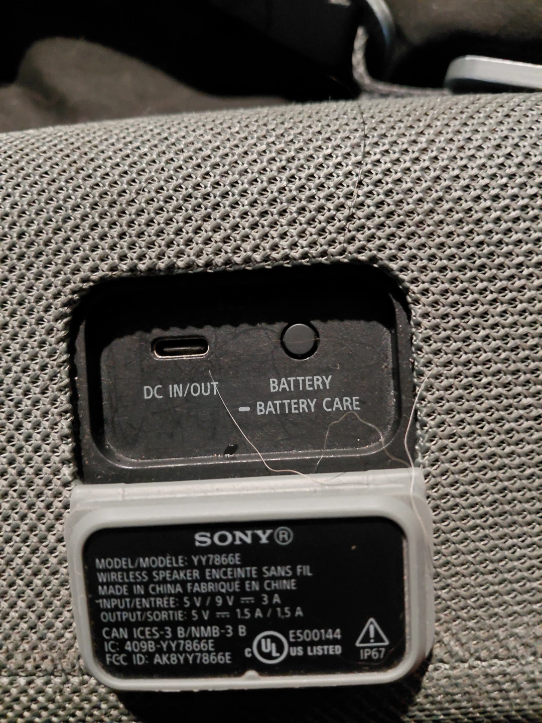 Sony ULT FIELD3 Wireless Bluetooth Speaker - photo 5