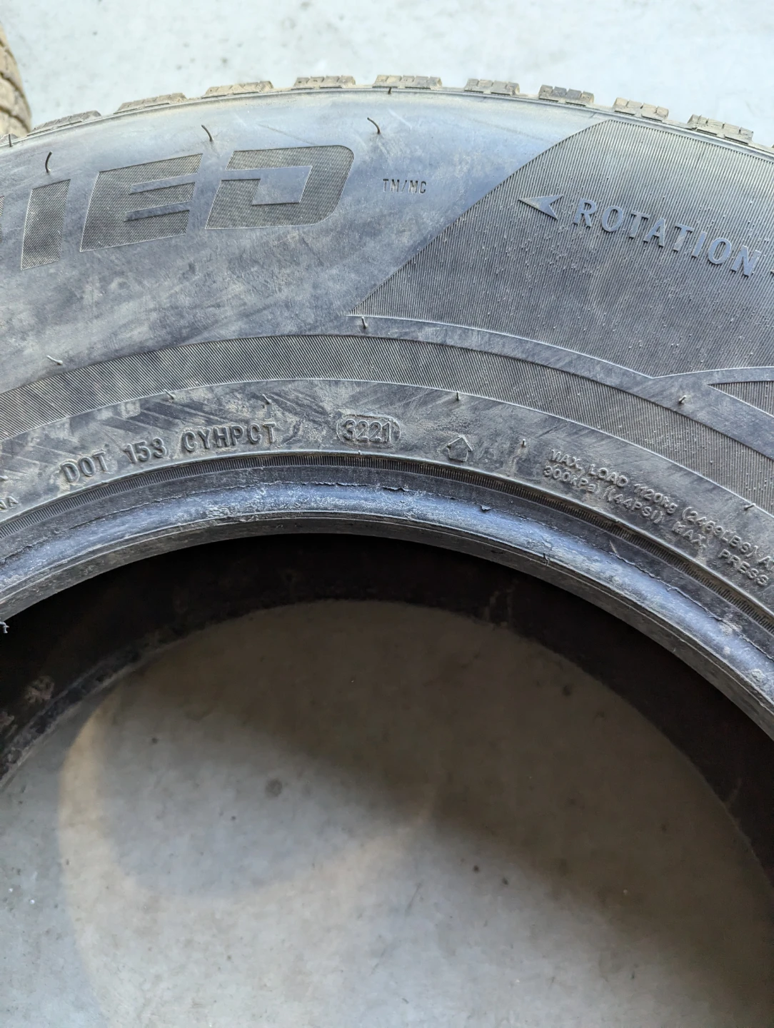 3 Tire Wintertrek Studdable Winter  265/70R16 - photo 4