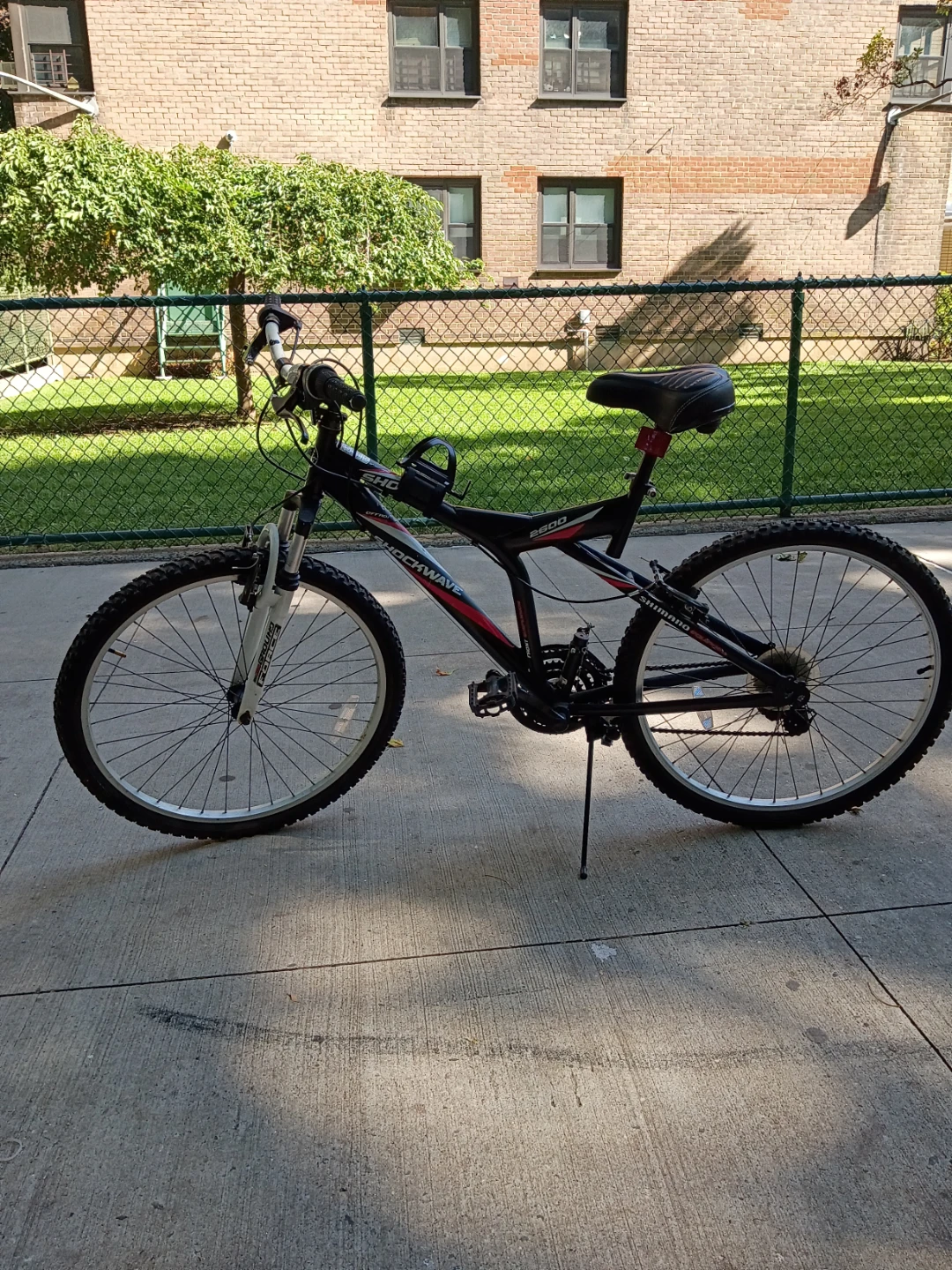 Schwinn Shockwave 2600 Mountain Bike