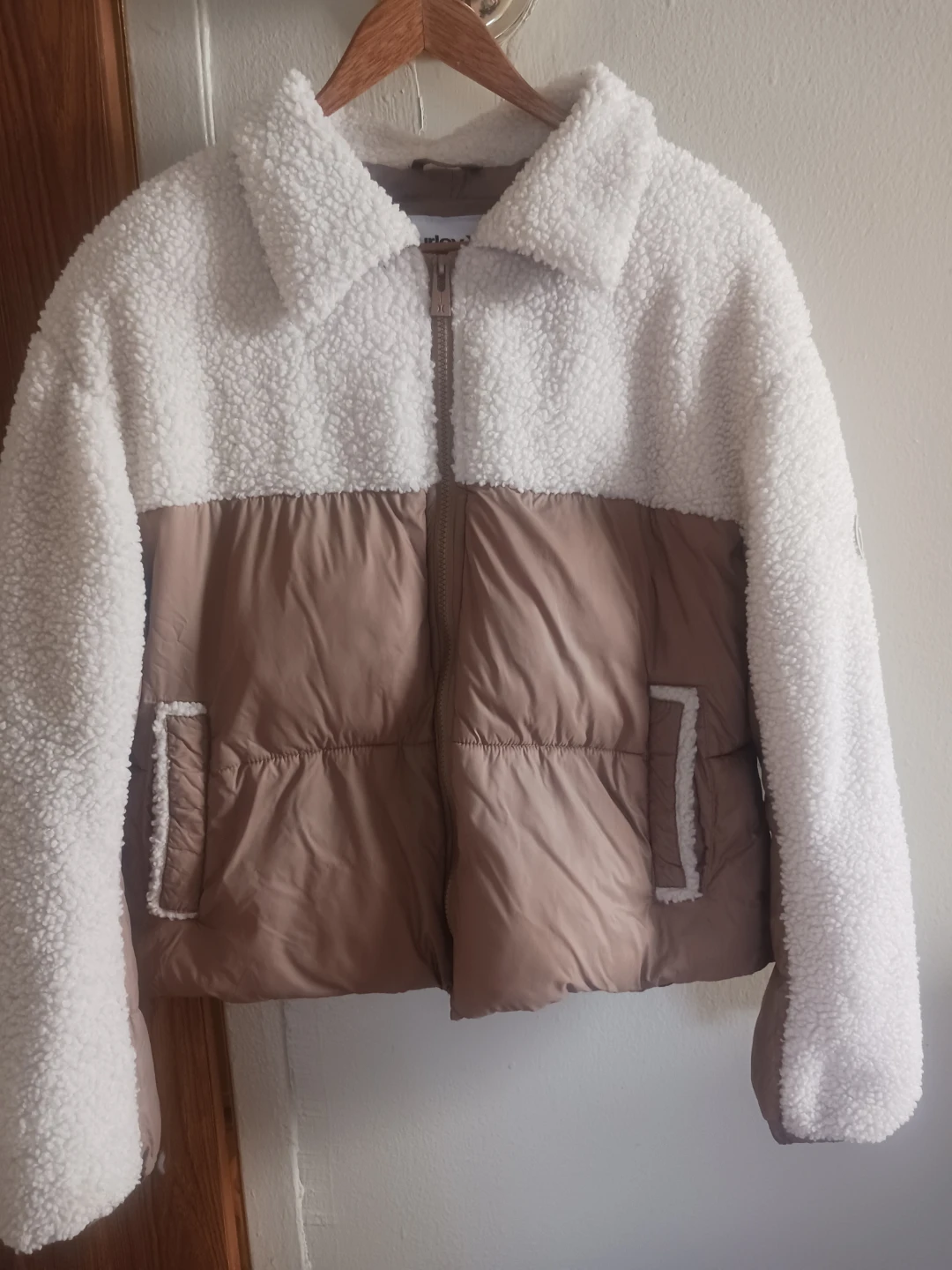 🏈 Hurley Sherpa Puffer Jacket - Size Large