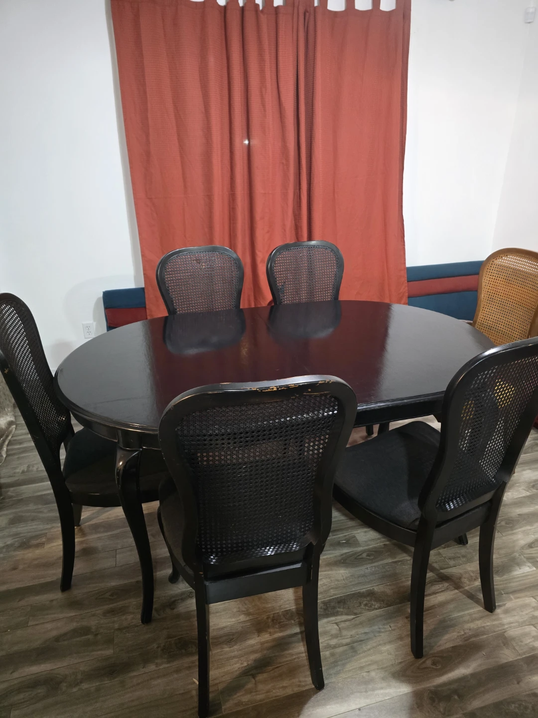 Oval Black Dining Table and Chairs