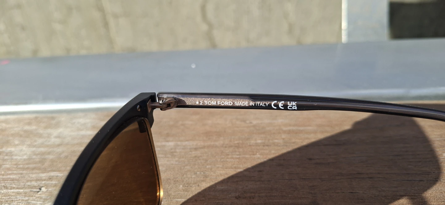 Tom Ford Sunglasses w/Case - photo 3