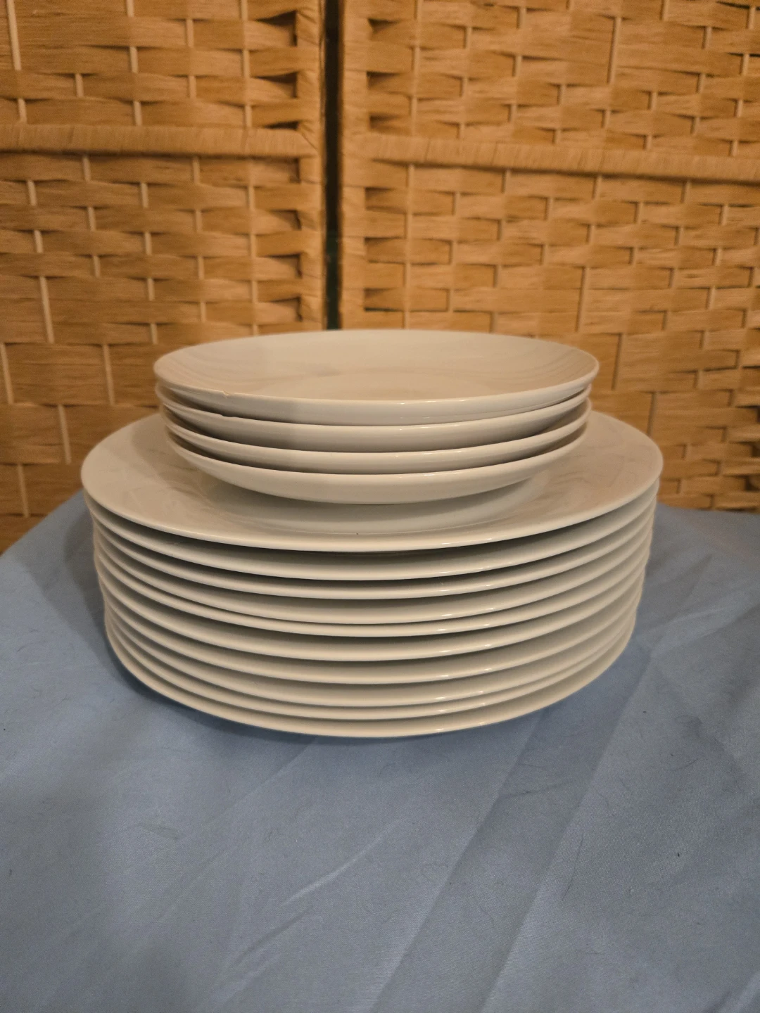 Set of White Ceramic Dinner and Salad Plates - photo 2
