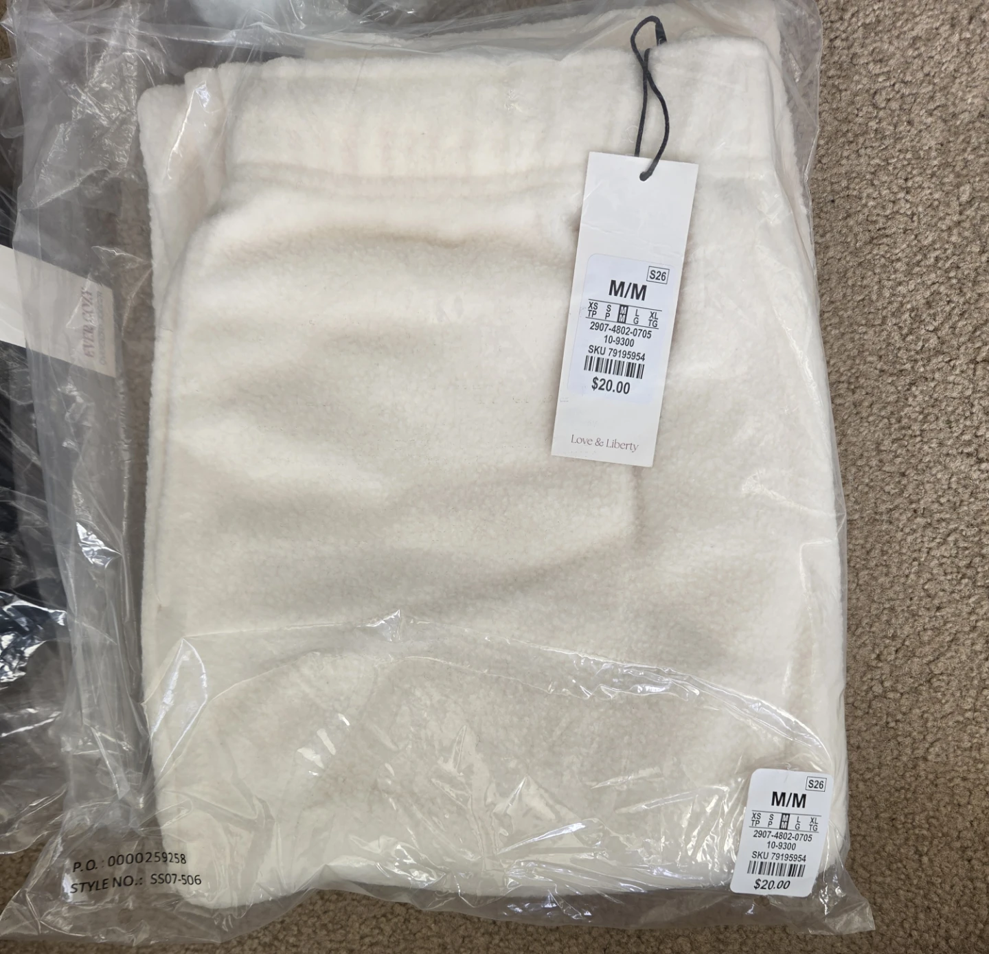Love & Liberty Fleece Joggers - Medium - photo 2
