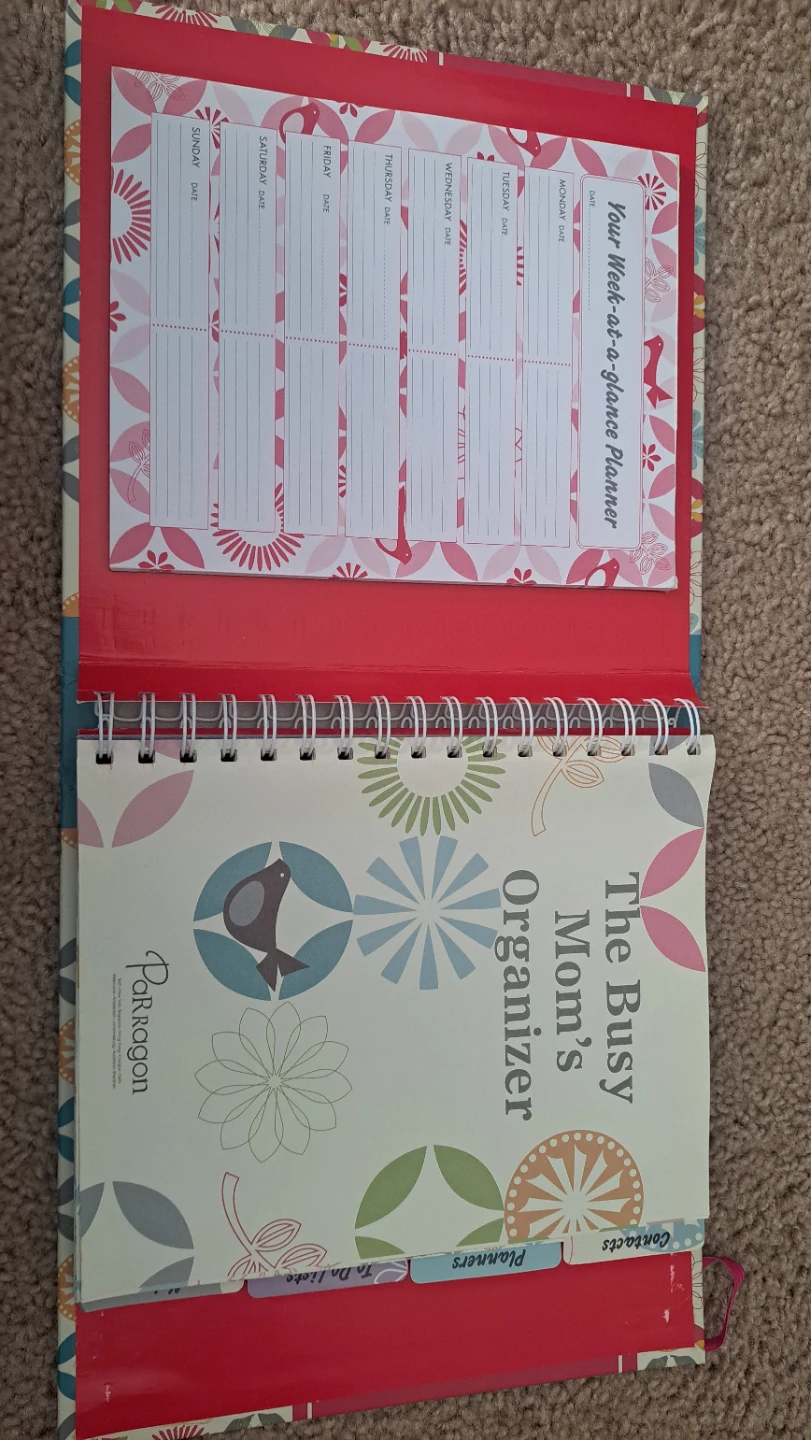 The Busy Mom's Organizer by Parragon - photo 2