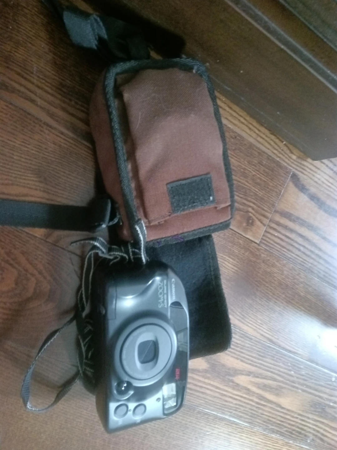 Canon Sure Shot Zoom-S Camera (vintage film camera)