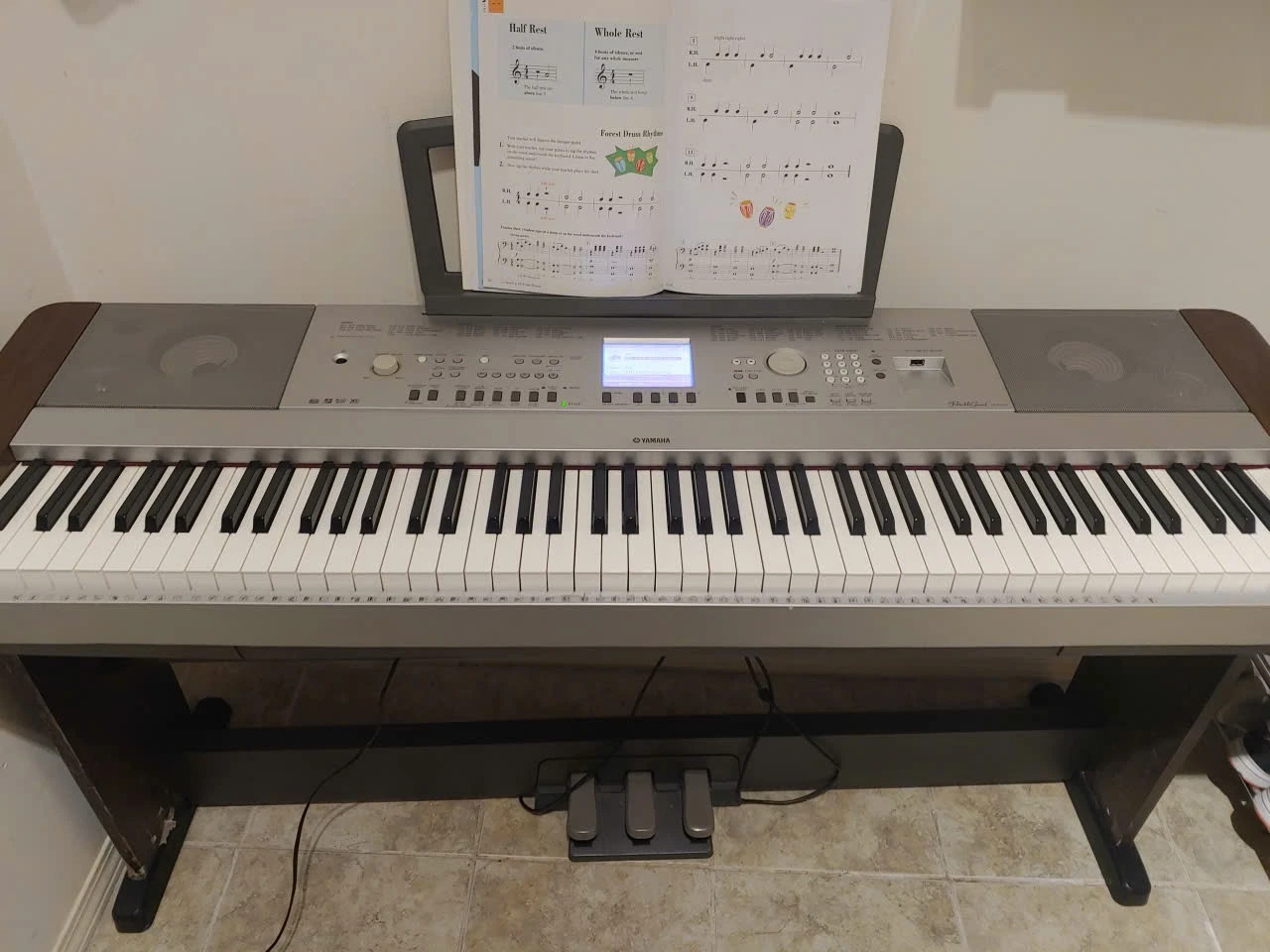 3 pedal, Yamaha piano - photo 3