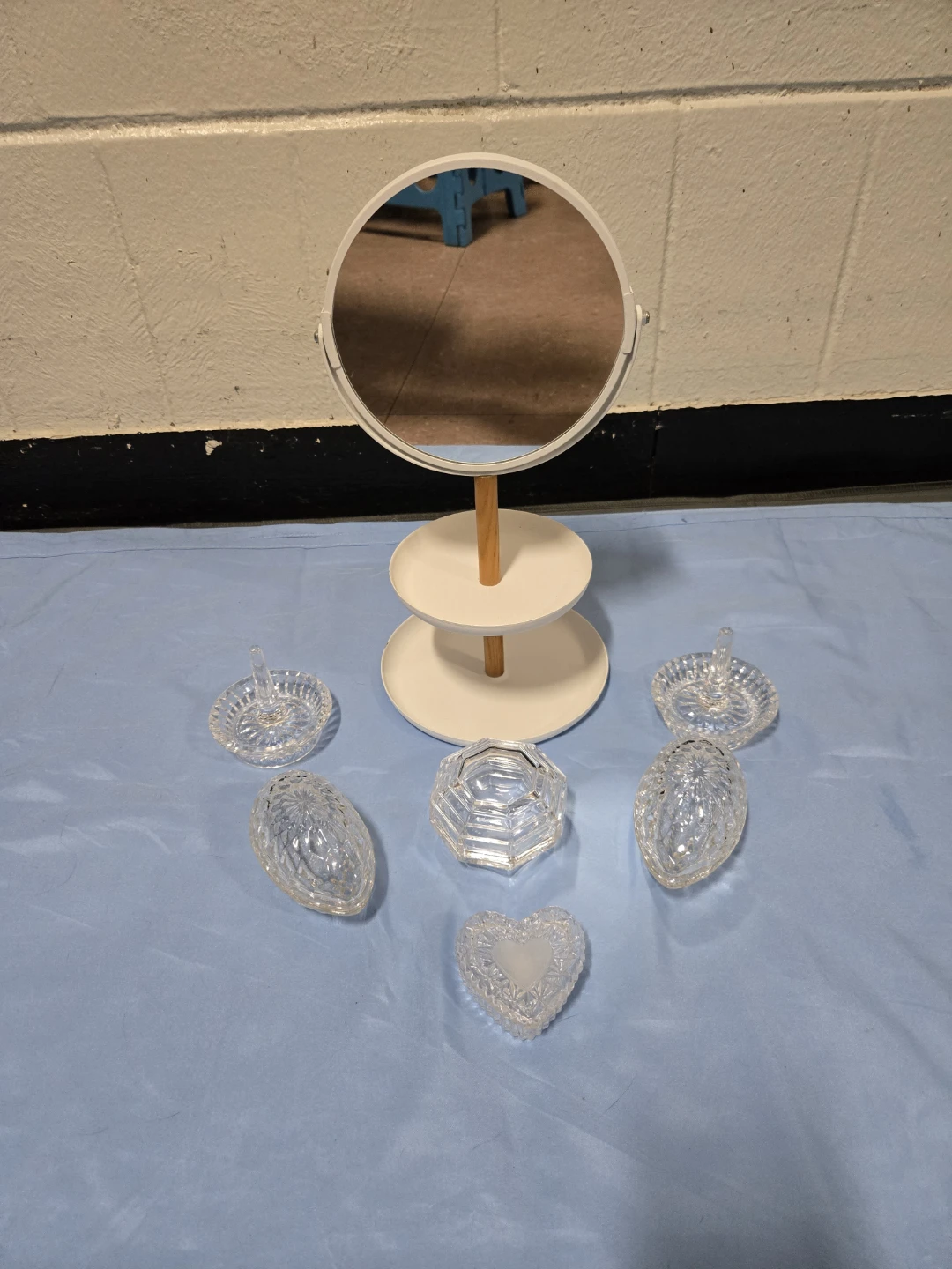 7pc Tabletop Vanity Mirror Organizer & Crystal Ring Dishes Set
