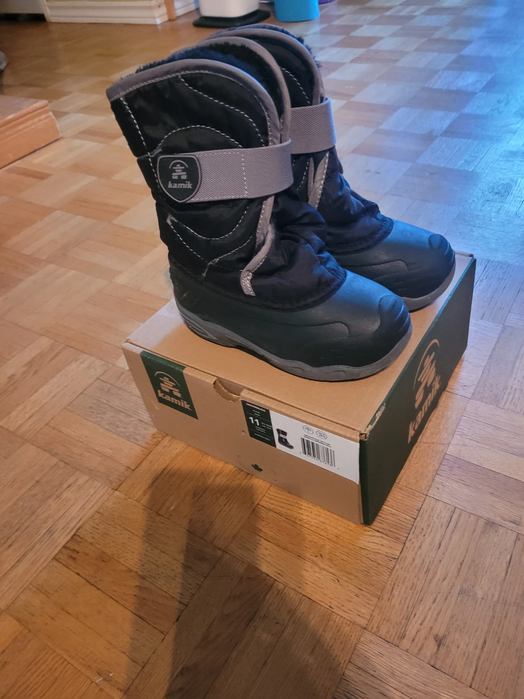 Kamik Snowbug Kids Winter Boots Size 11 - photo 2