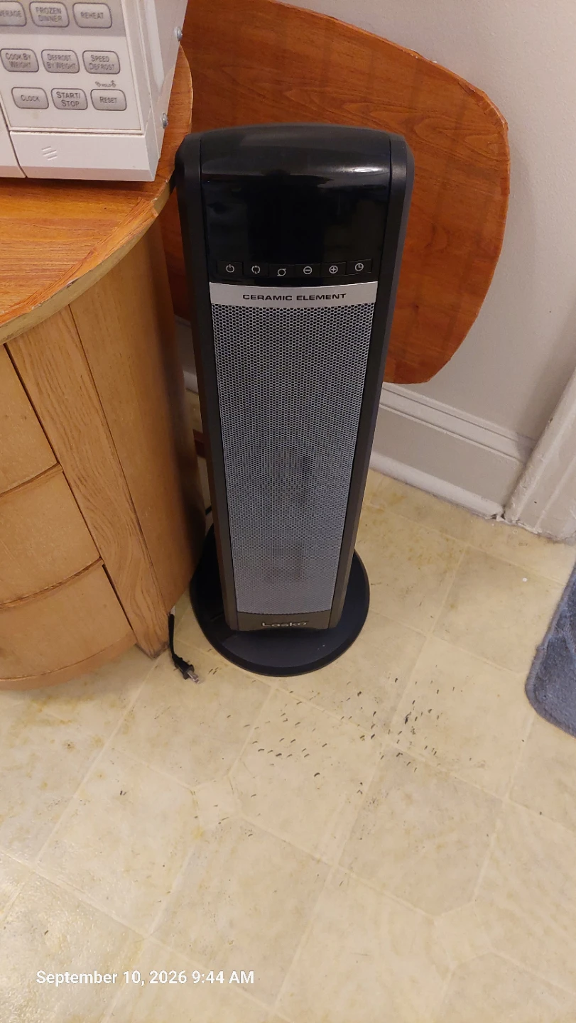 Lasko Ceramic Element Tower Heater