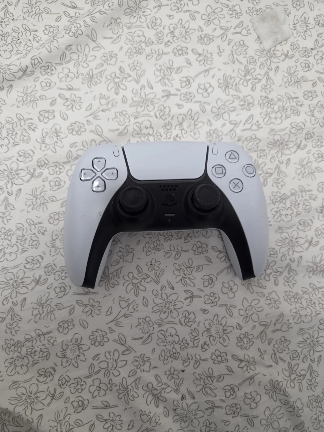 PlayStation 5 Console with Two Controllers - photo 3