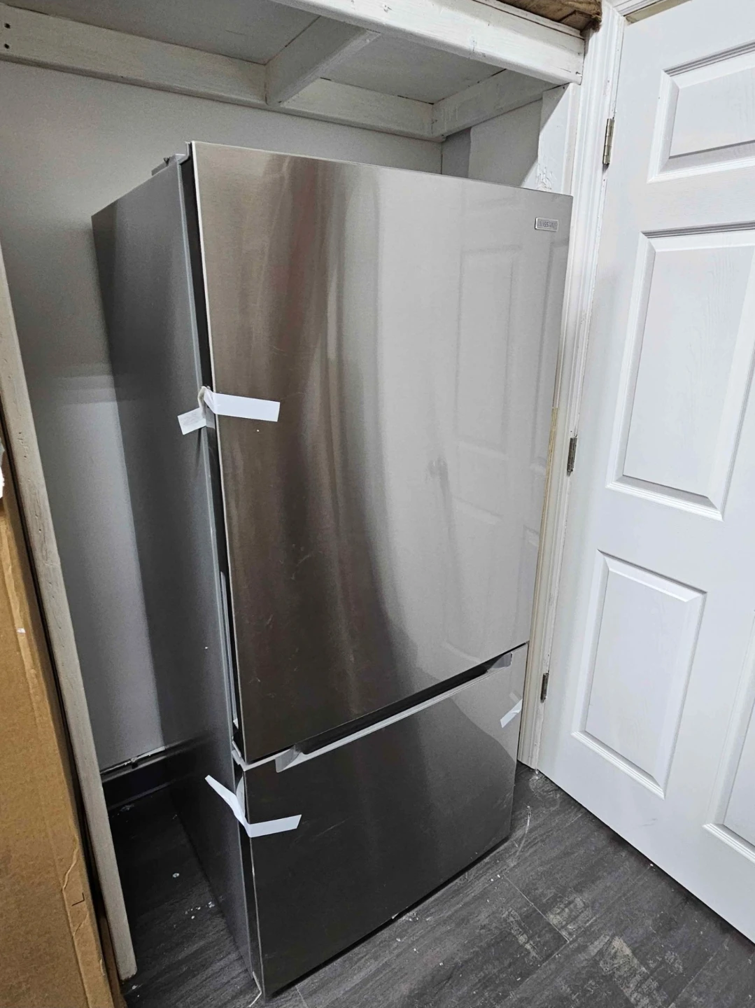 New Vissani 18.7 cu. ft. Bottom Freezer Refrigerator - photo 3