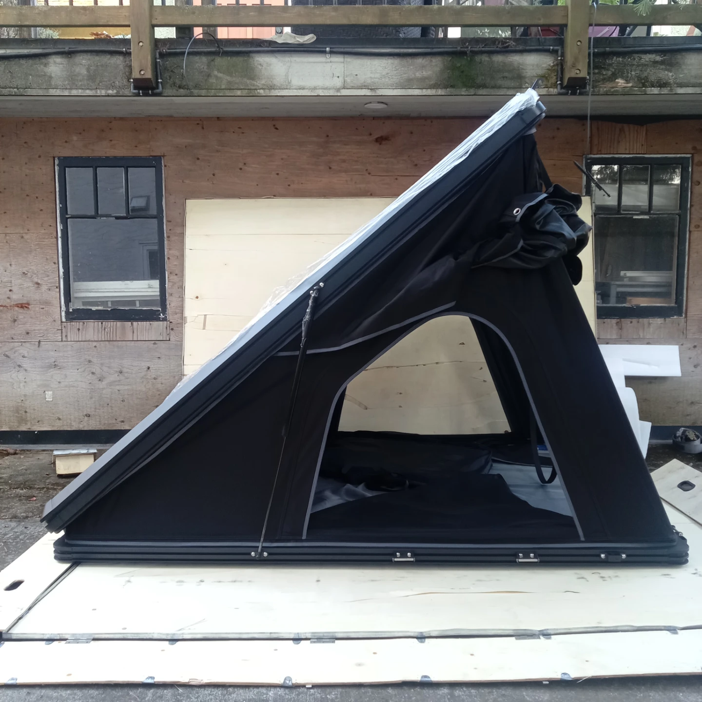 Black Rooftop Hardshell Vehicle Tent