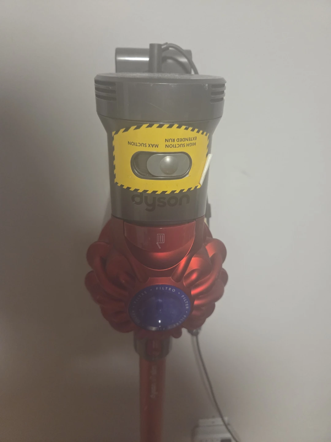 Dyson V7 Slim Cordless Vacuum - photo 2