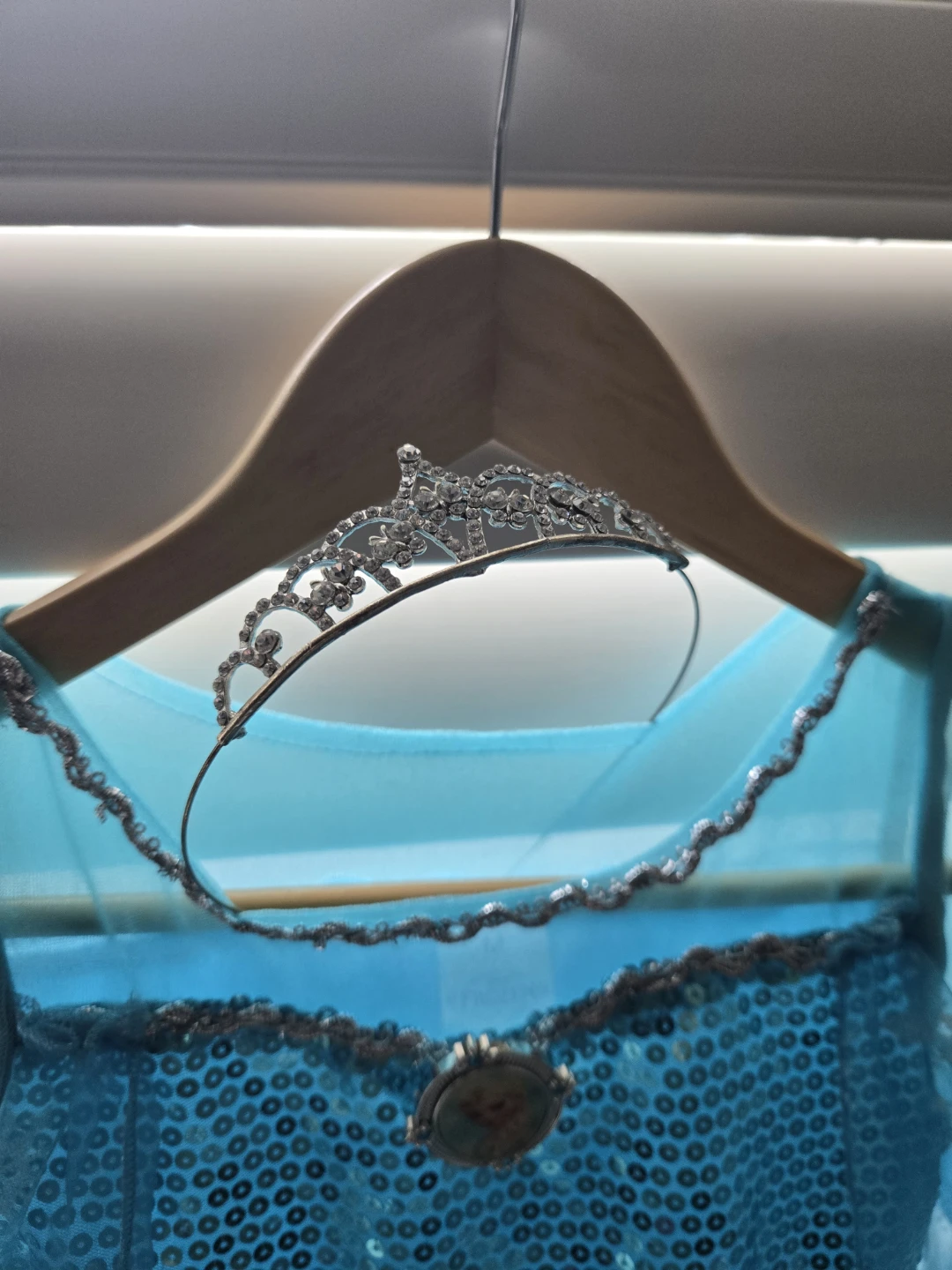 Snow Queen Frozen Elsa Costume with tiara - photo 2