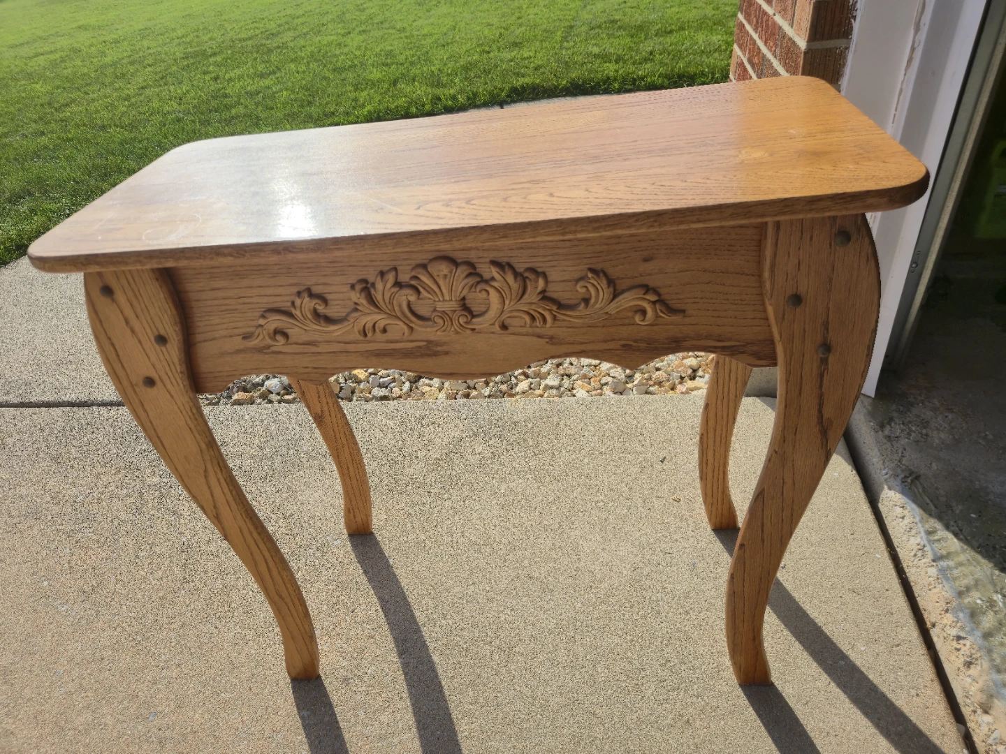 Traditional Oak Console / Accent Table with Carved Detail