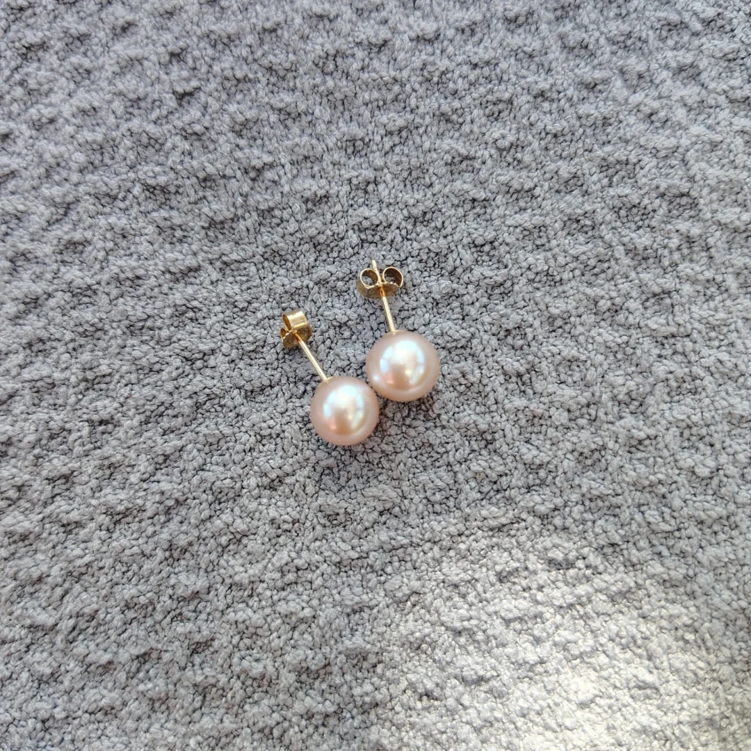 Pink Lavender Pearl 14K Stud Earrings