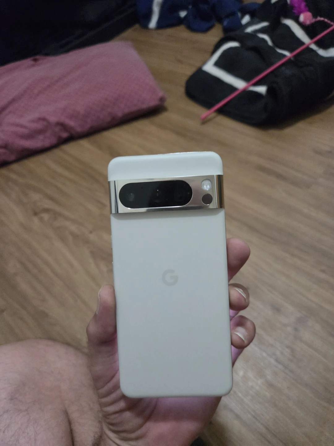 Google Pixel 8 Pro - photo 3