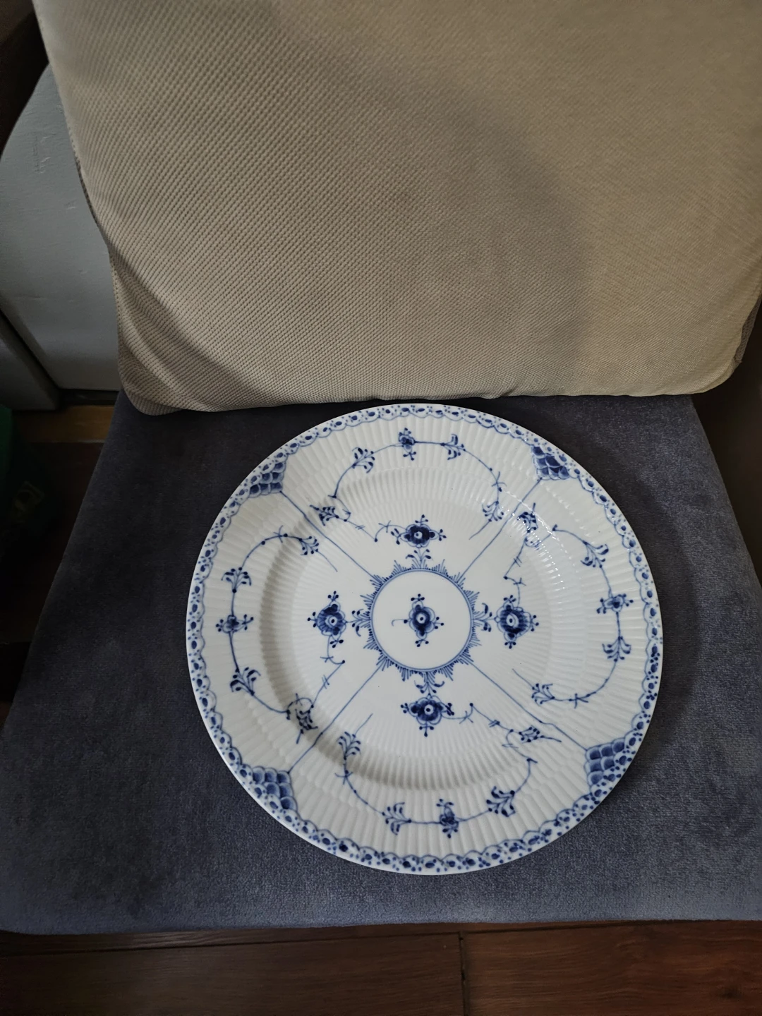 Vintage Royal Copenhagen Blue Fluted Half Lace Dinner Plate #571
