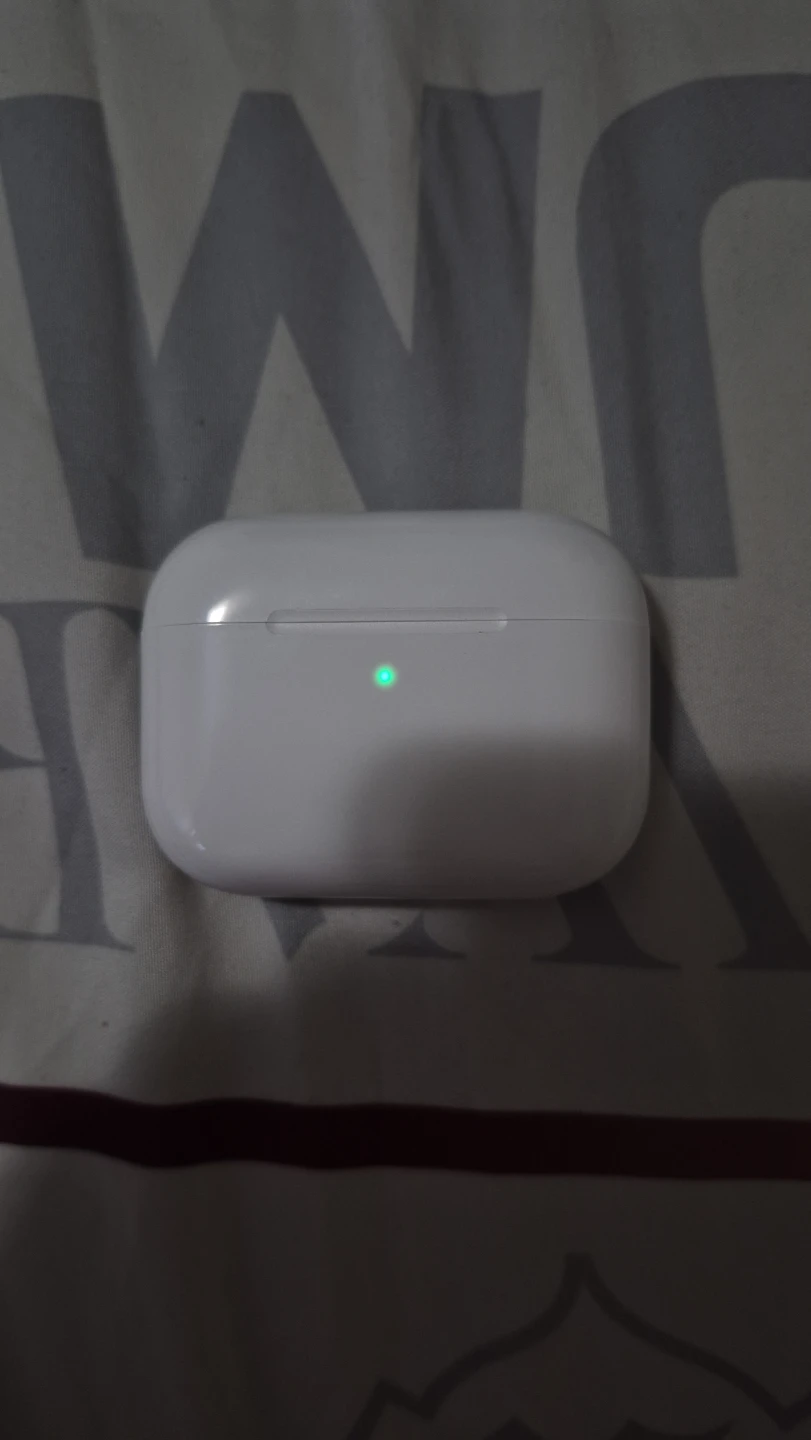 Apple AirPods Pro 3 (Knock Off) - photo 5