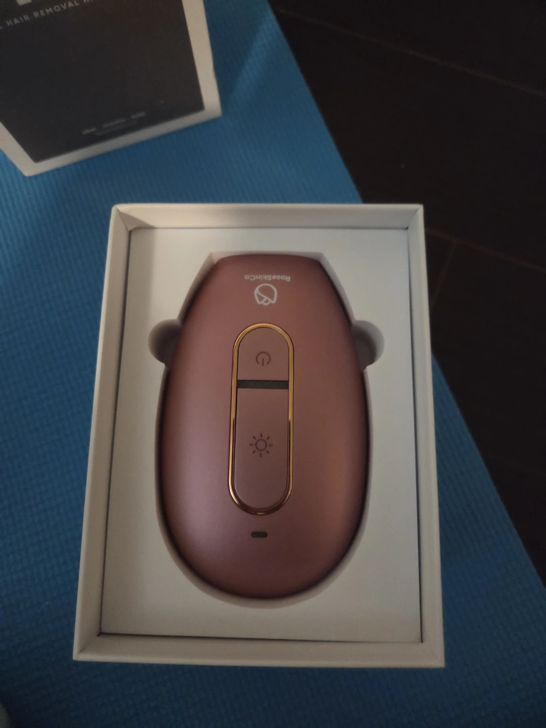 RoseSkinCo. Lumi IPL Hair Removal Handset - photo 3