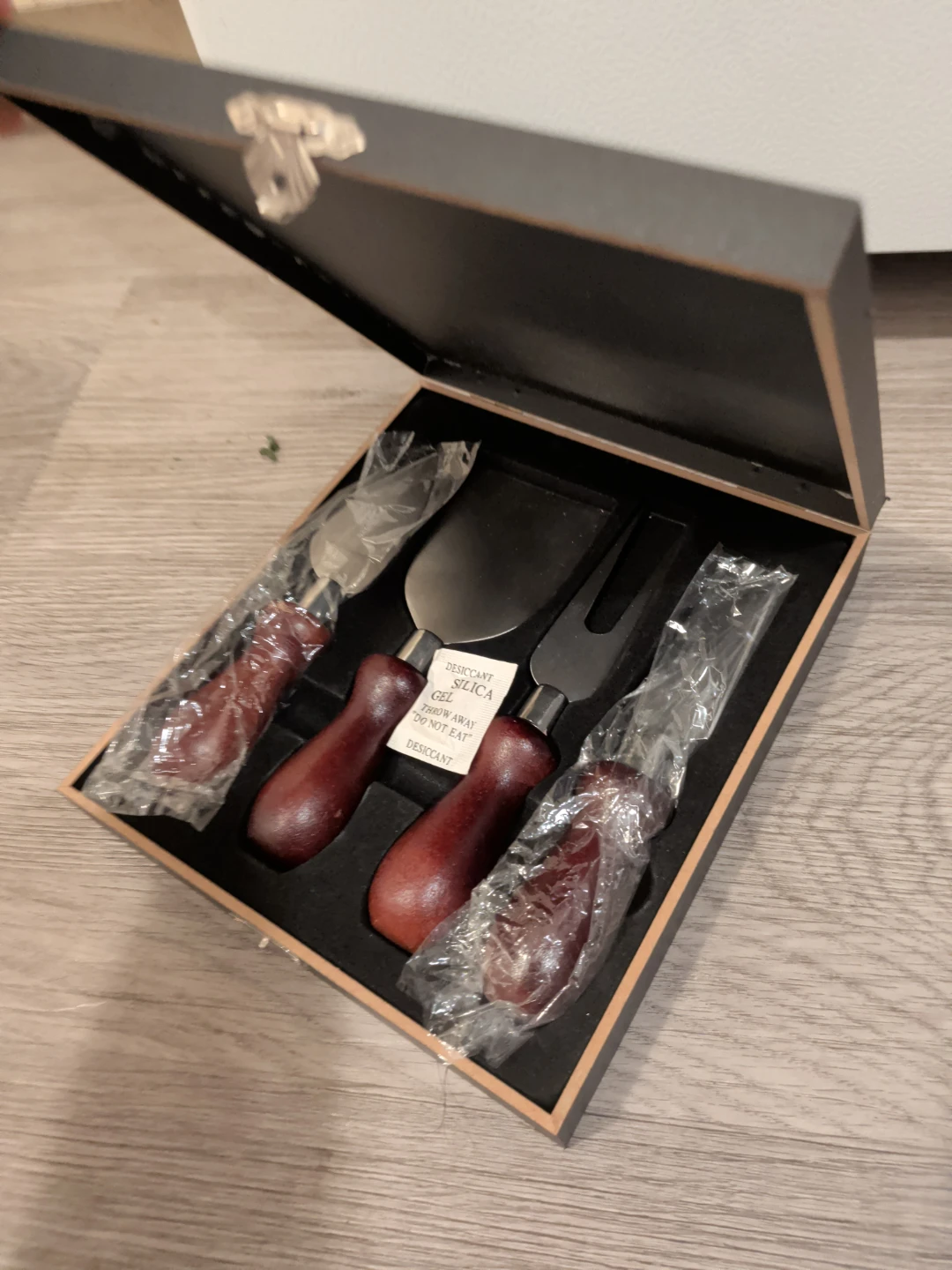 The Village Cheesemonger Cheese Knife Set - photo 3