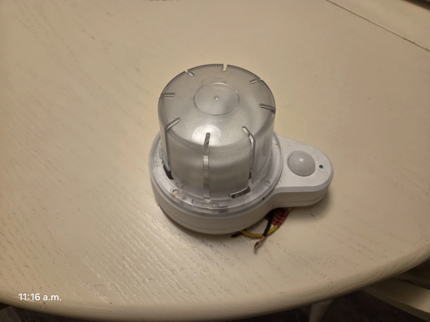 Motion-Sensing Indoor Light