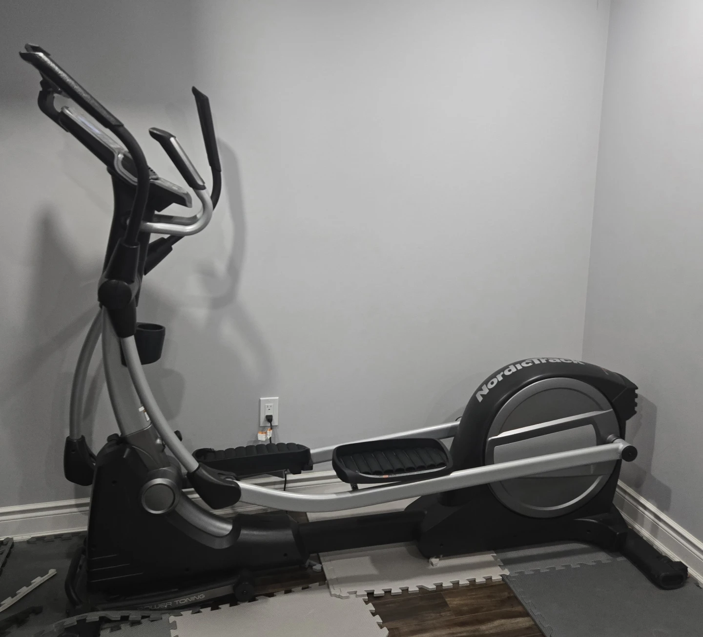 NordicTrack SE7i Elliptical