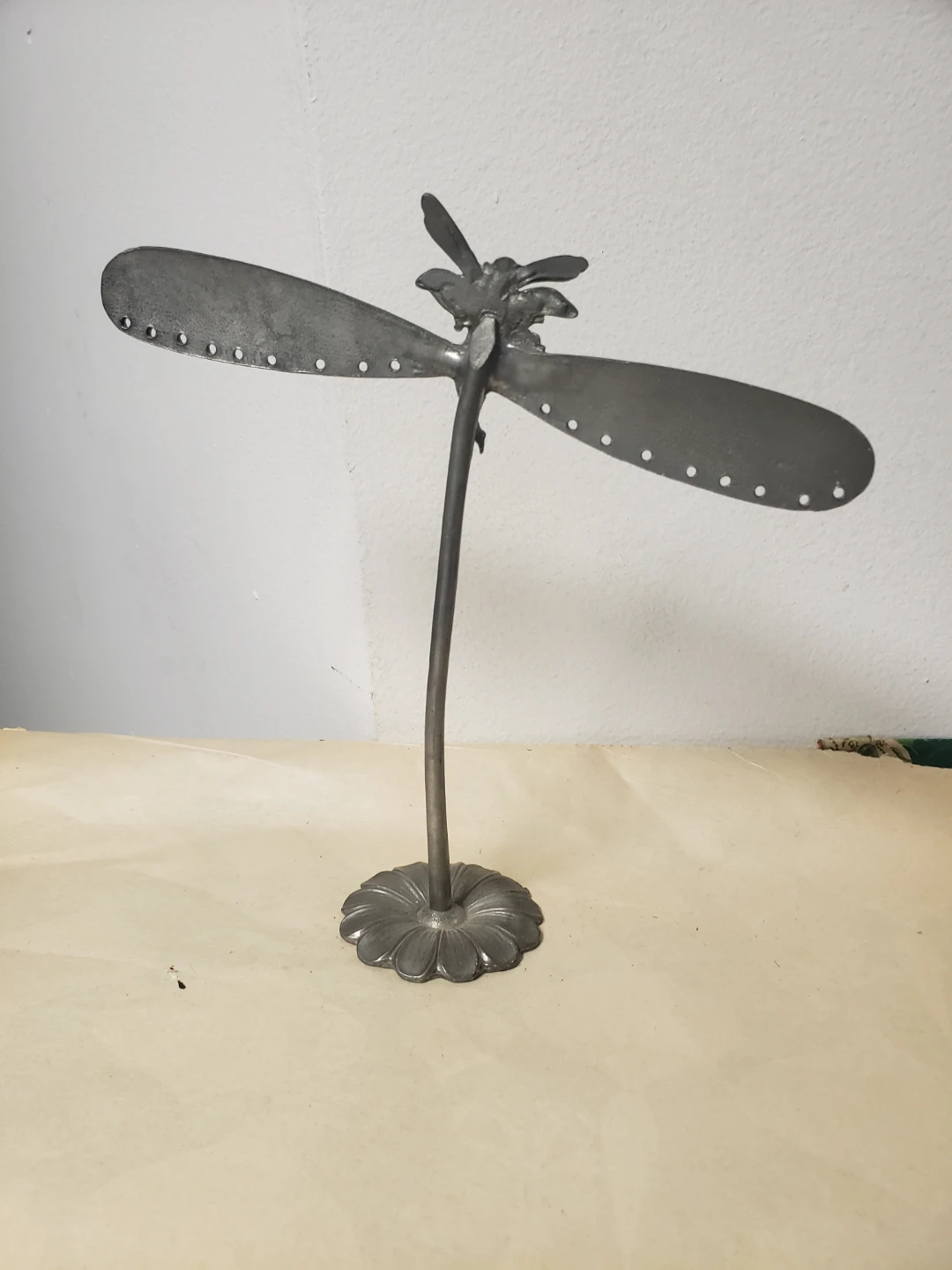 Fairy Design Metal Jewelry Stand - photo 4