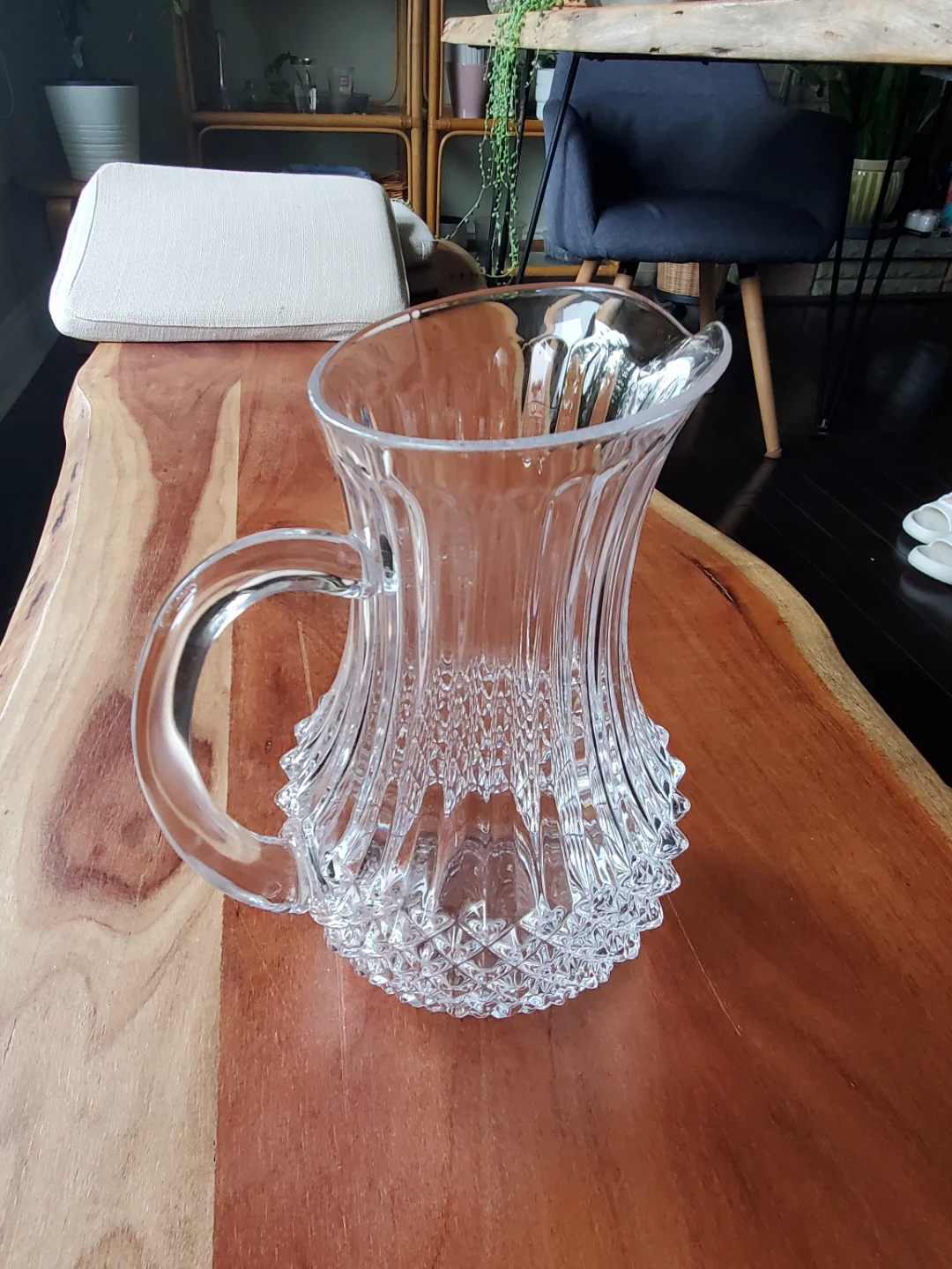crystal pitcher - photo 2