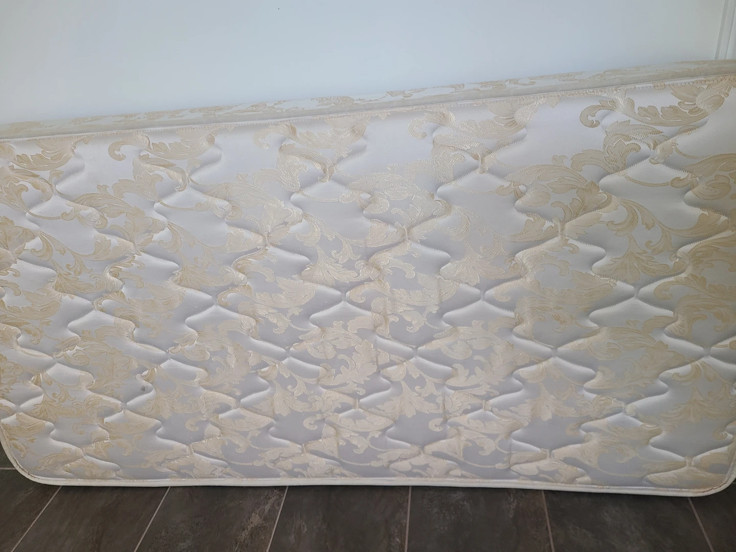 Twin size mattress