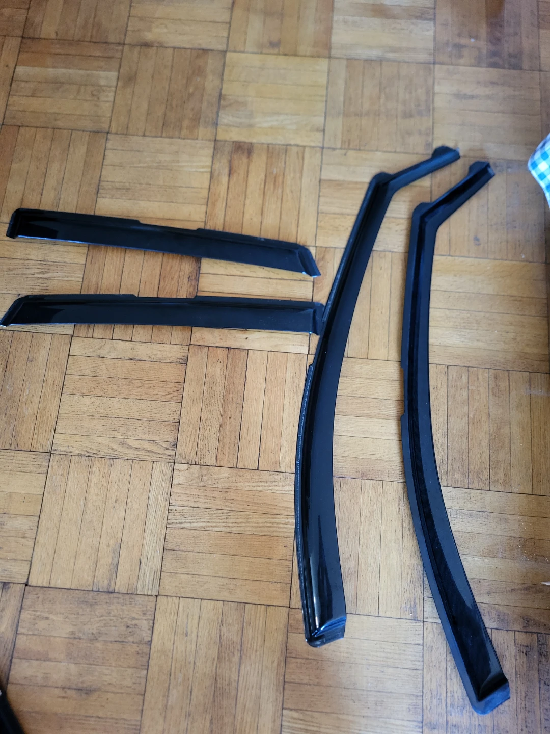 Set of 4 Automotive Window Rain Guards