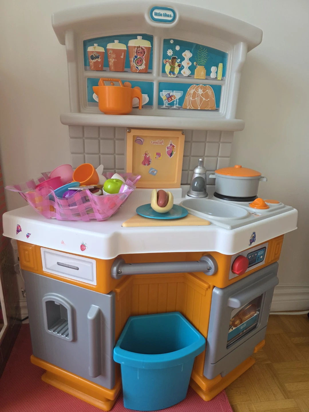Little Tikes Kids Play Kitchen with Accessories
