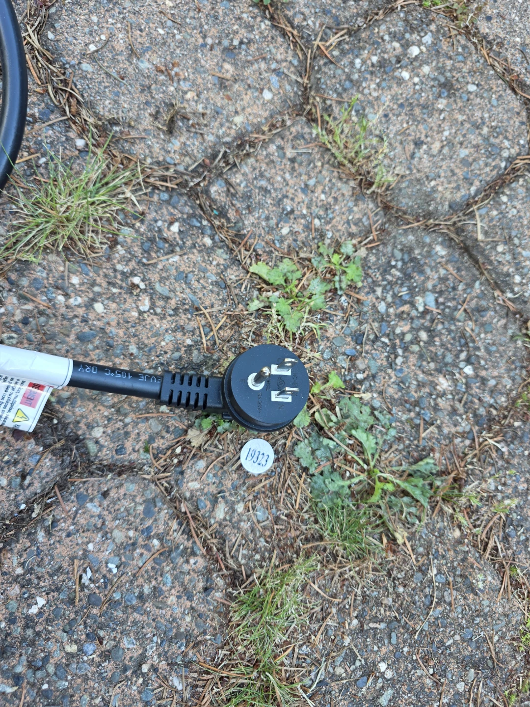 Kyngriin Corporation Electric Vehicle Charger - photo 3