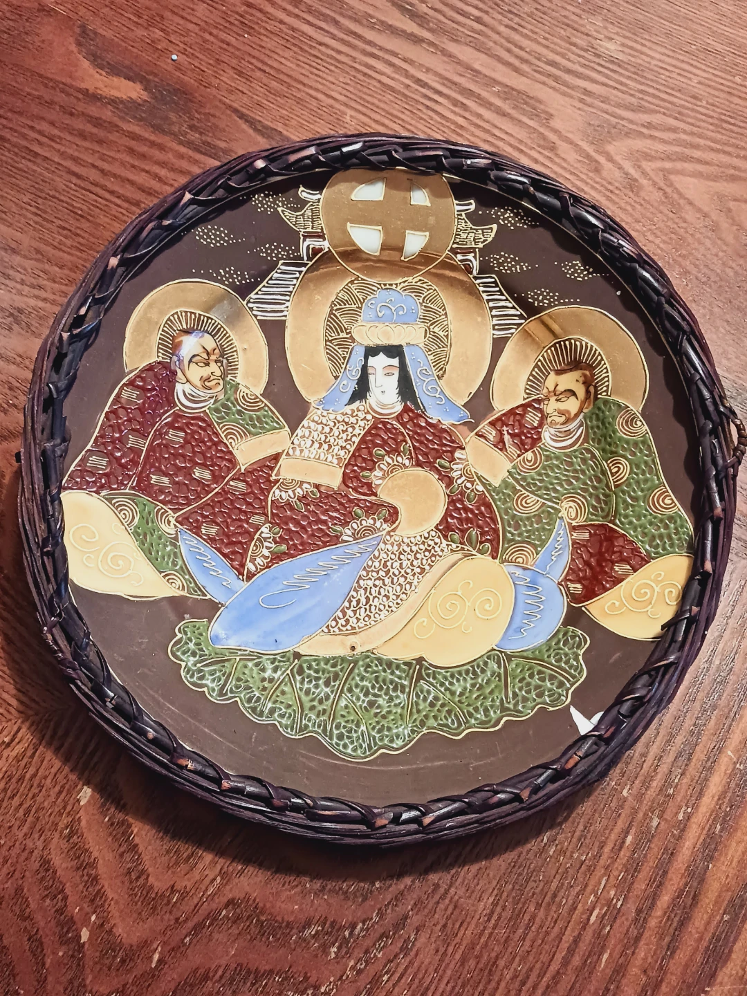 Beautiful Satsuma Japanese Handpainted Plate