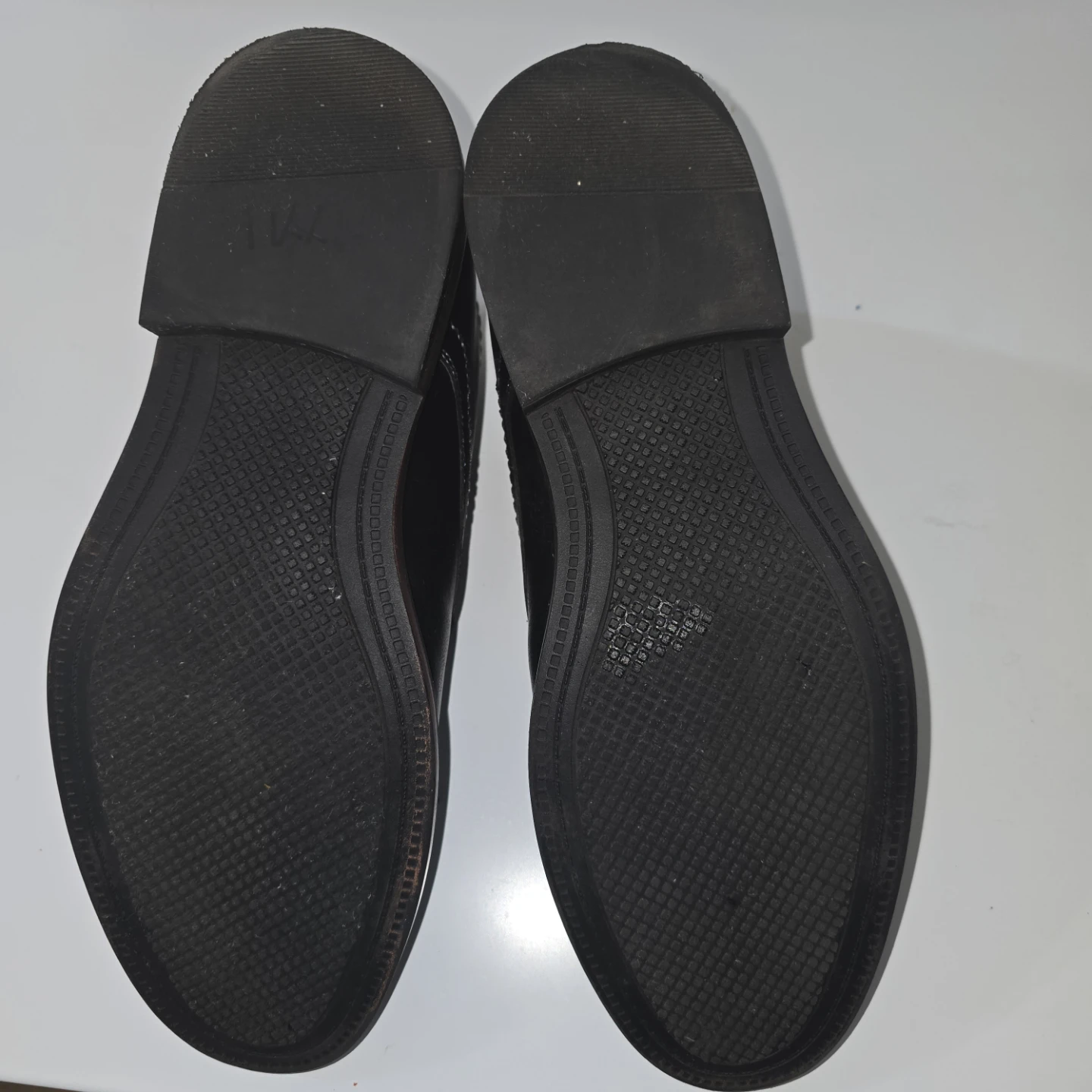 Dexter Comfort Black Leather Chukka Boots - photo 3