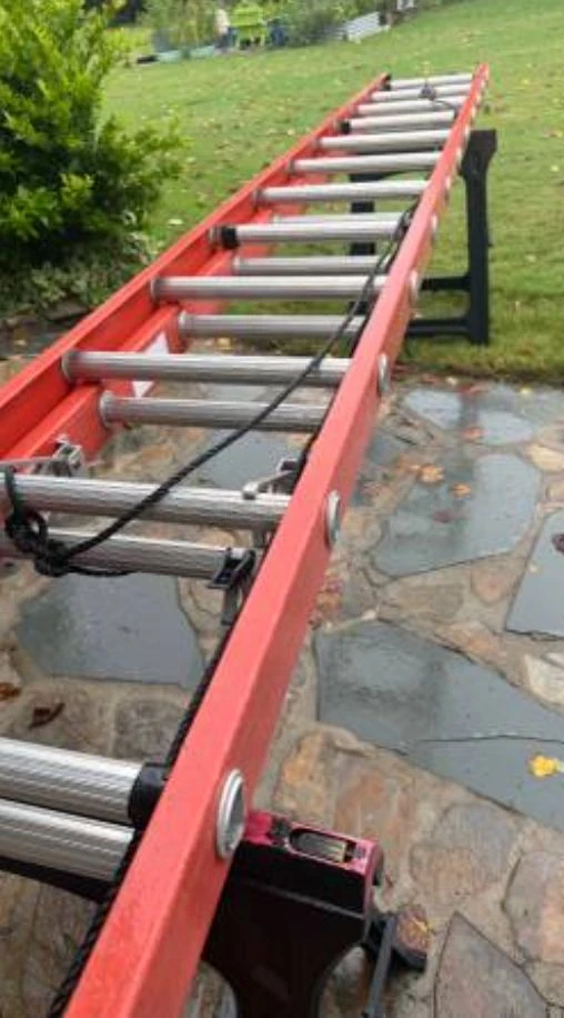 28 ft fiberglass ladder