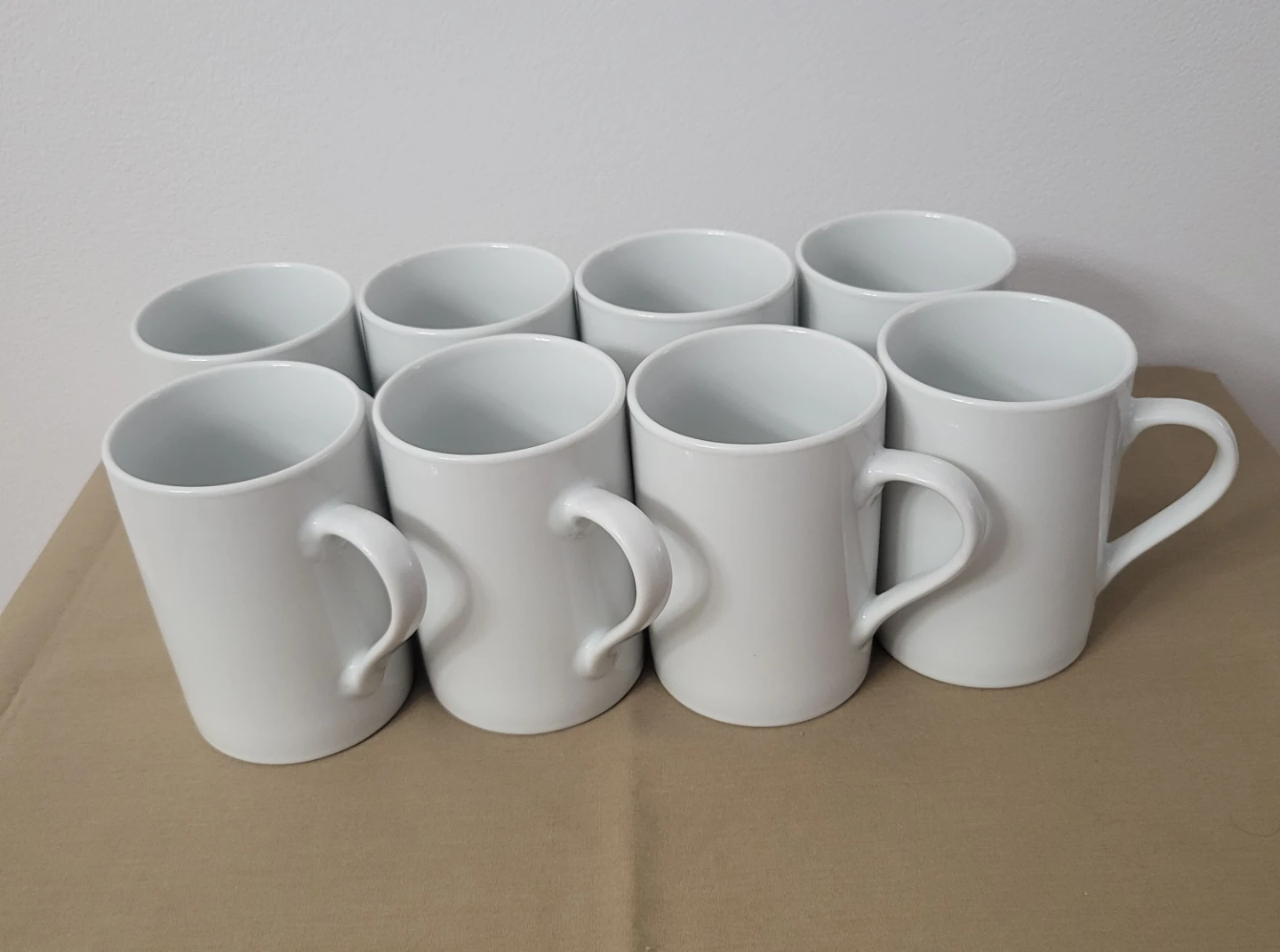 Tabletops Gallery White Mugs, Set of 8