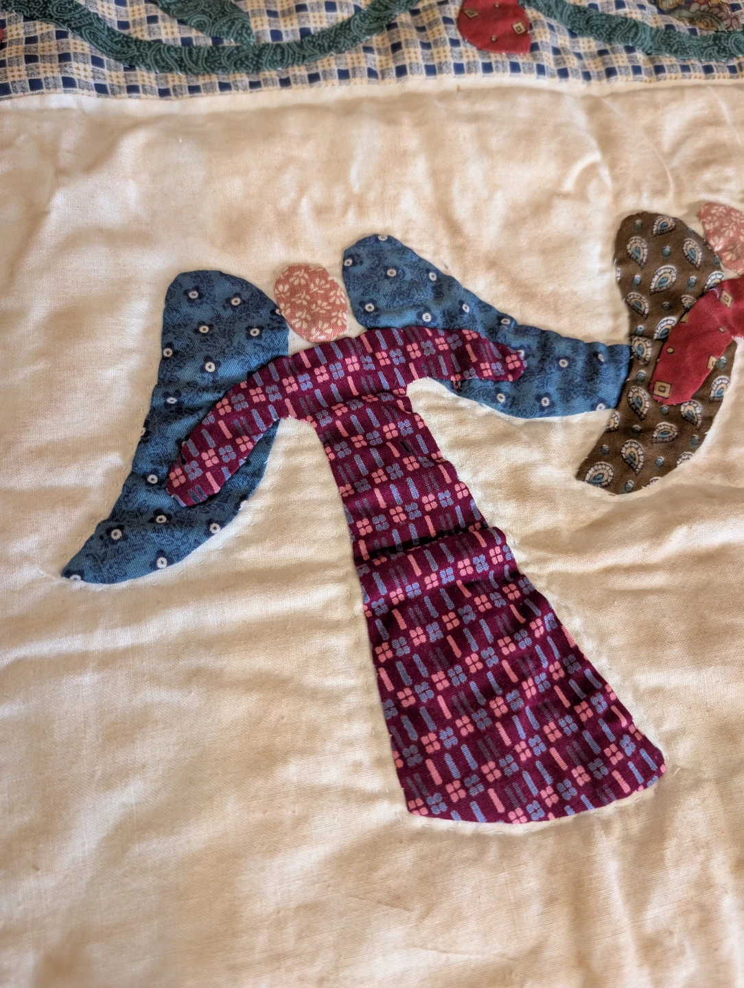 Angel table runner - photo 2
