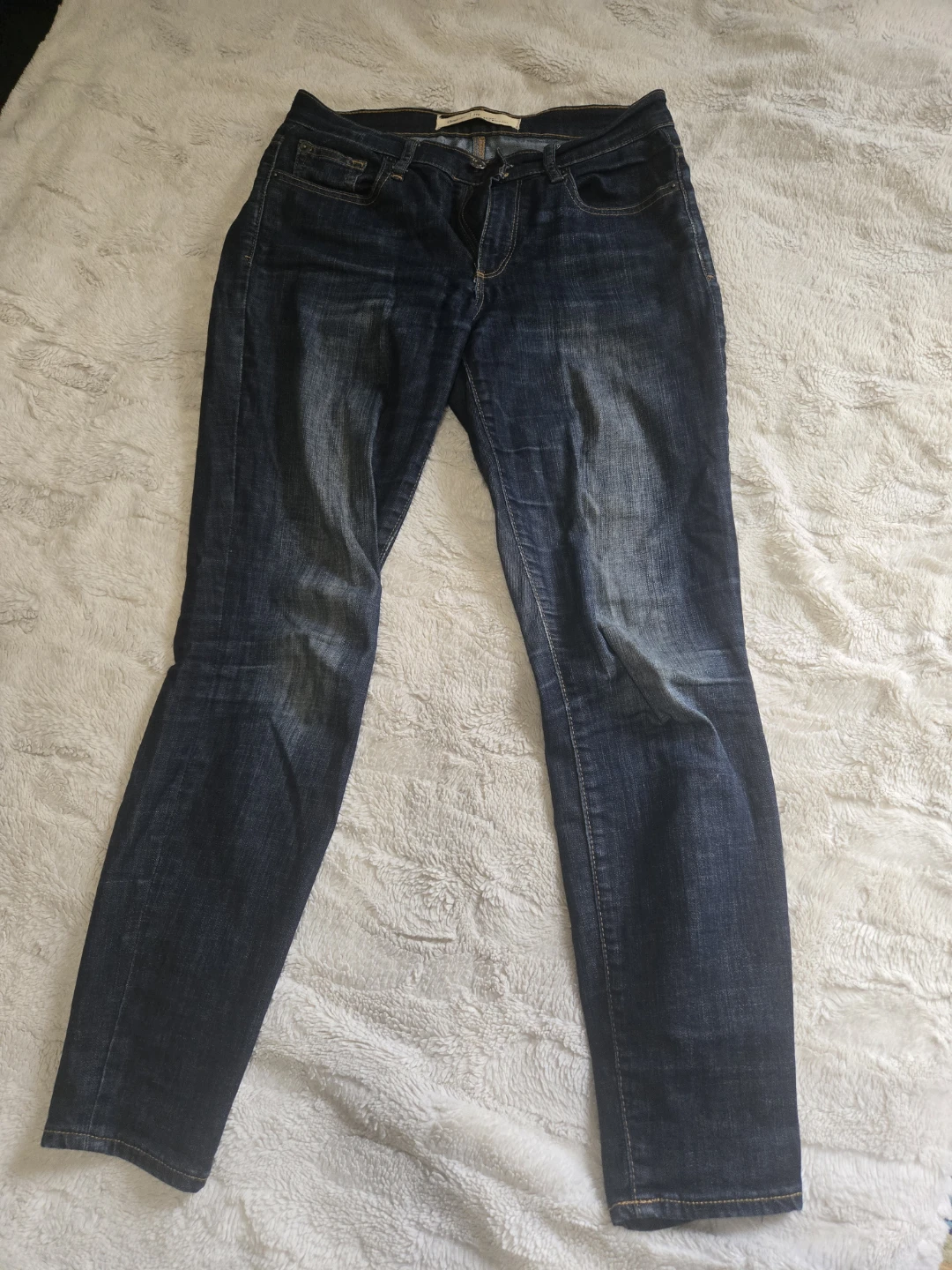 [Read] Skinny Jeans Size 27R Gap