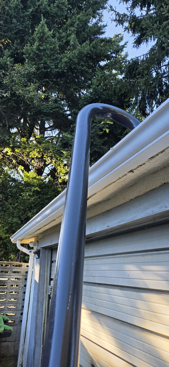 Gutter / Eavestrough Cleaning Vac Tool Kits